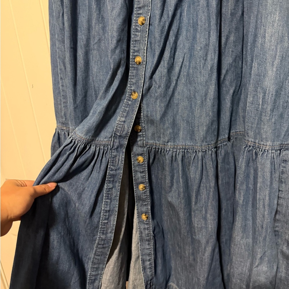 Women’s Blue Button-Front Tiered Denim Maxi Skirt - Picture 7 of 12